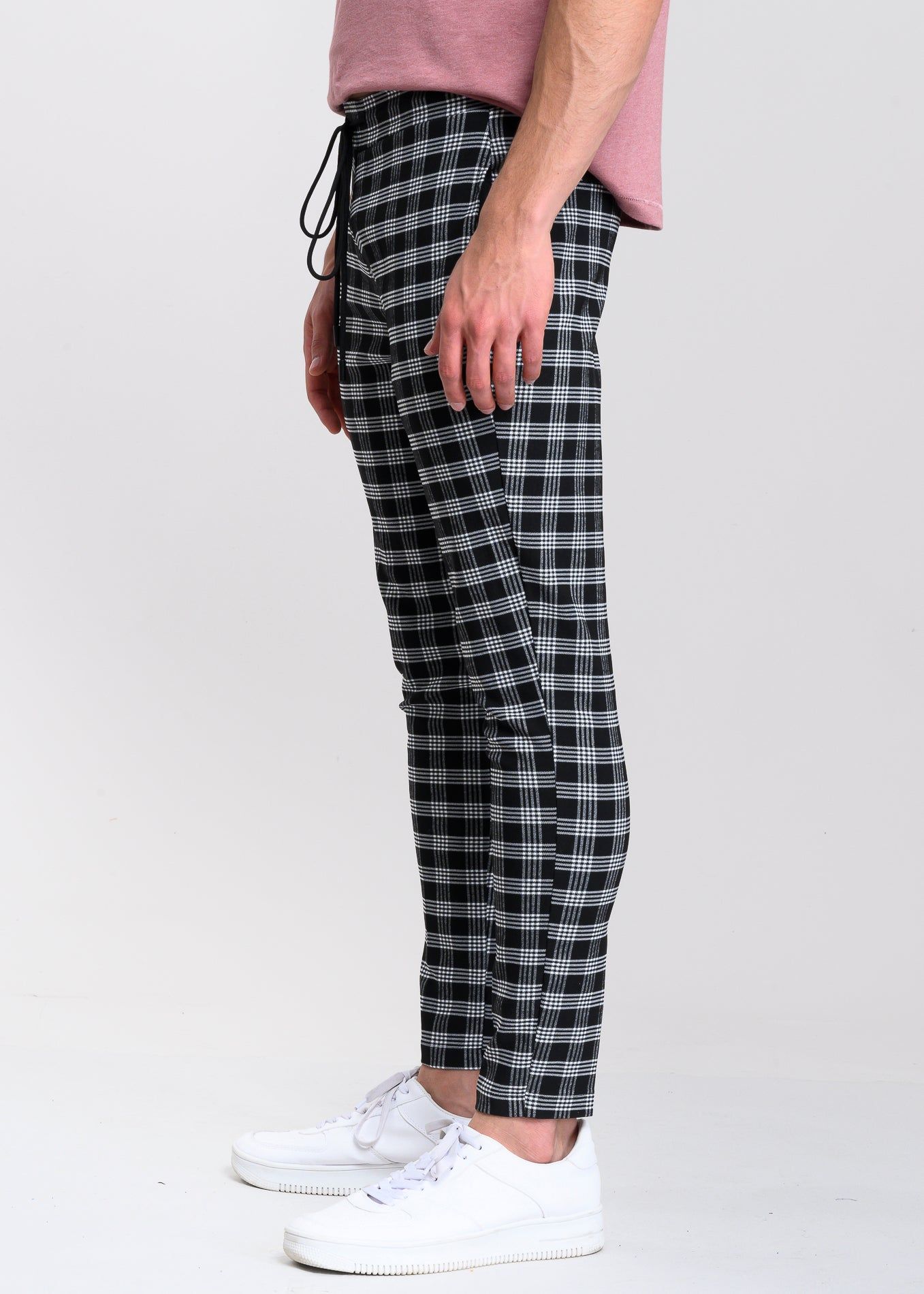 Pantalón jogger cuadrados skinny sold by Shasa product image thumbnail 4