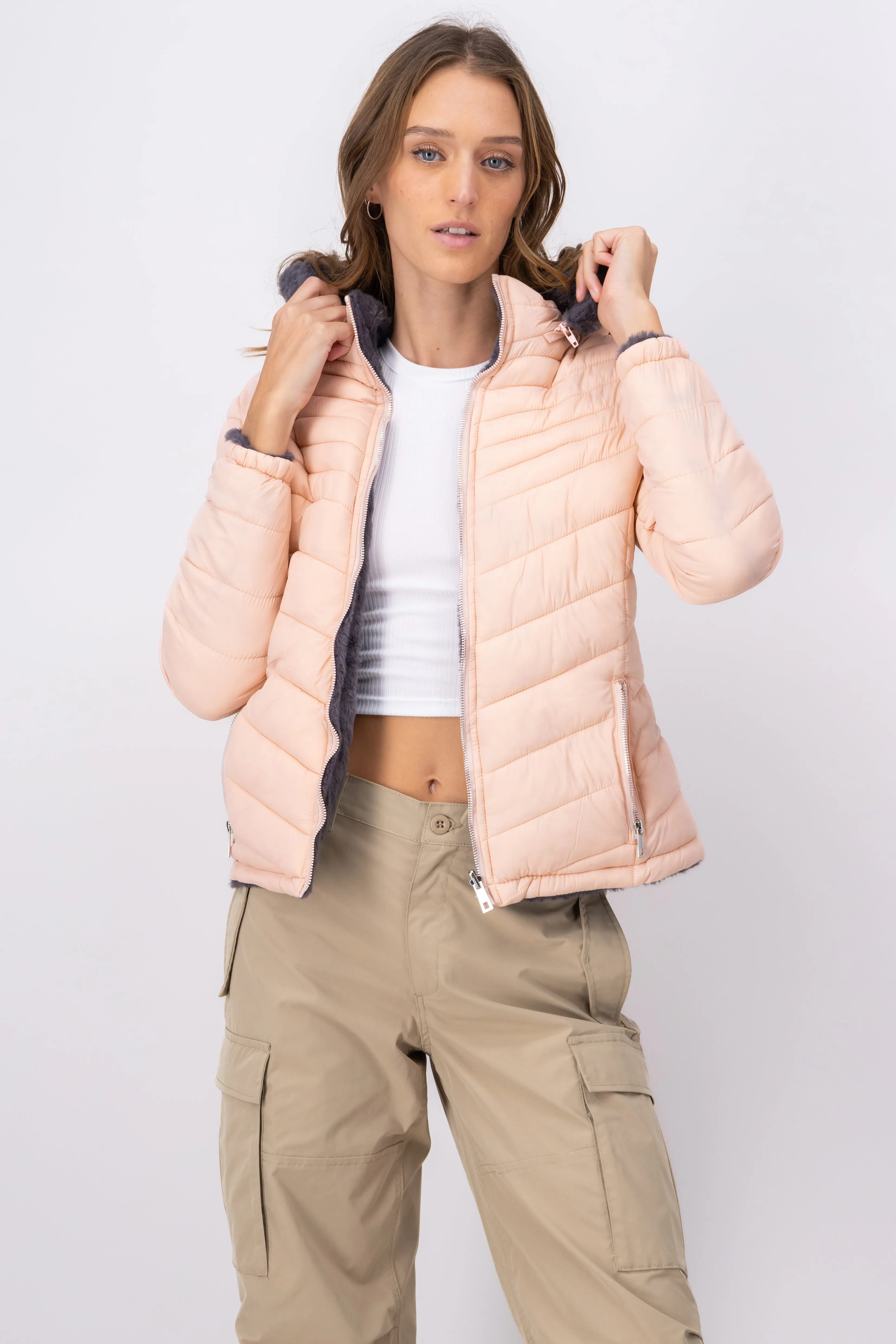 Chamarra Capitonada Peluche Reversible sold by Shasa