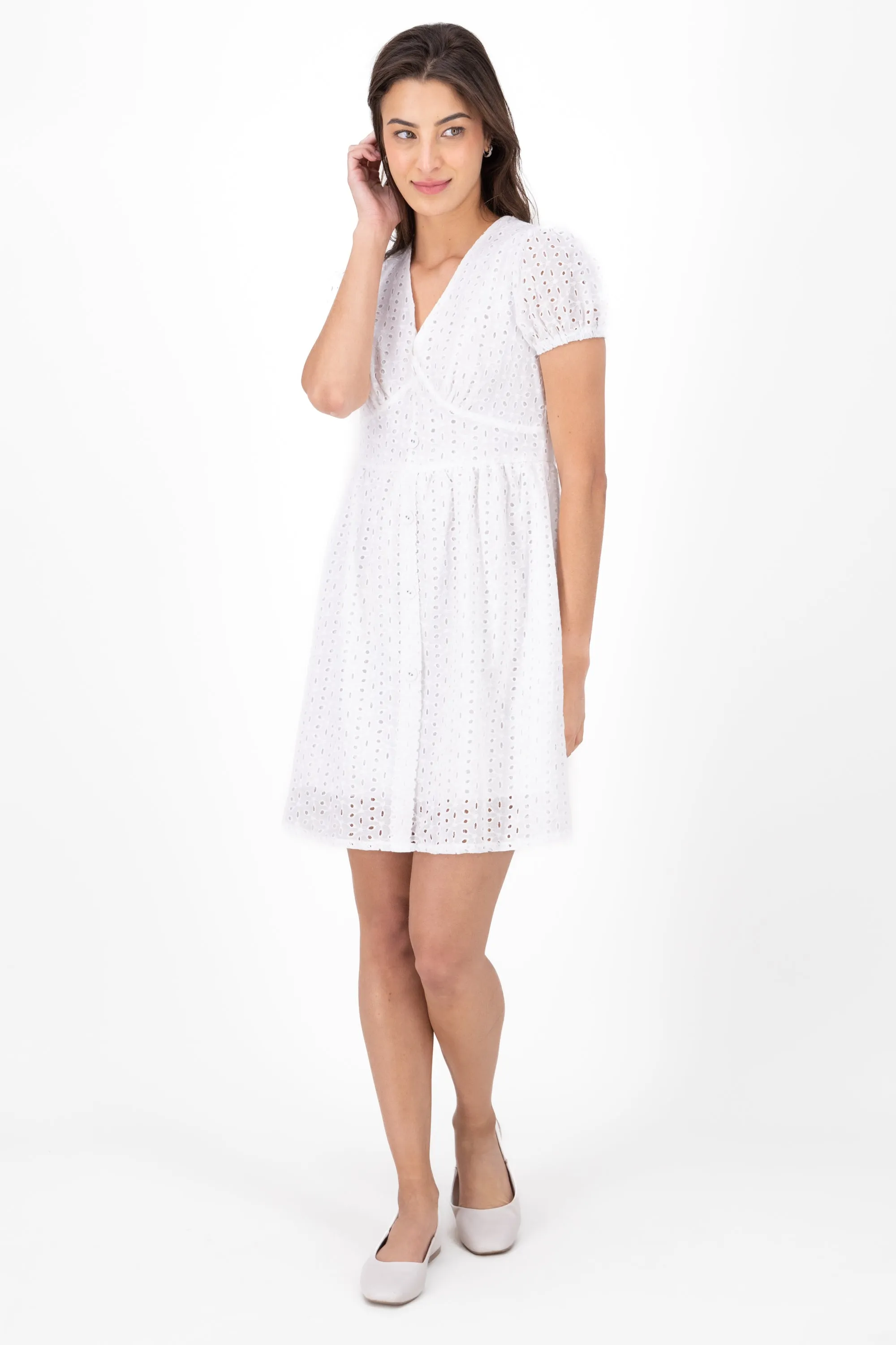 Vestido Bordado Suizo Botones sold by Shasa product image thumbnail 2