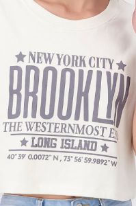 Playera crop estampado Brooklyn sold by Shasa
