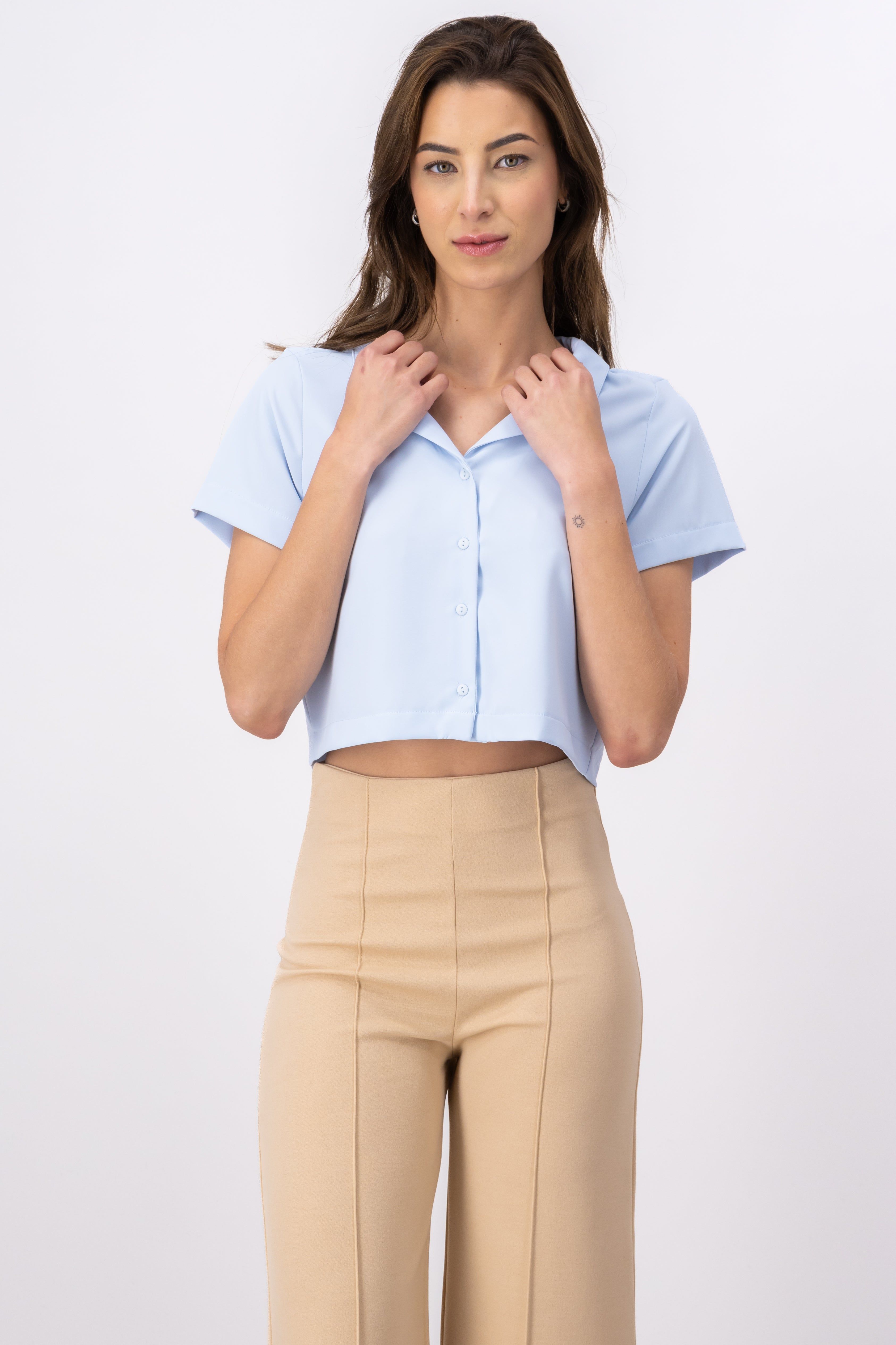 Camisa Crop Amplia Manga Corta sold by Shasa product image thumbnail 2