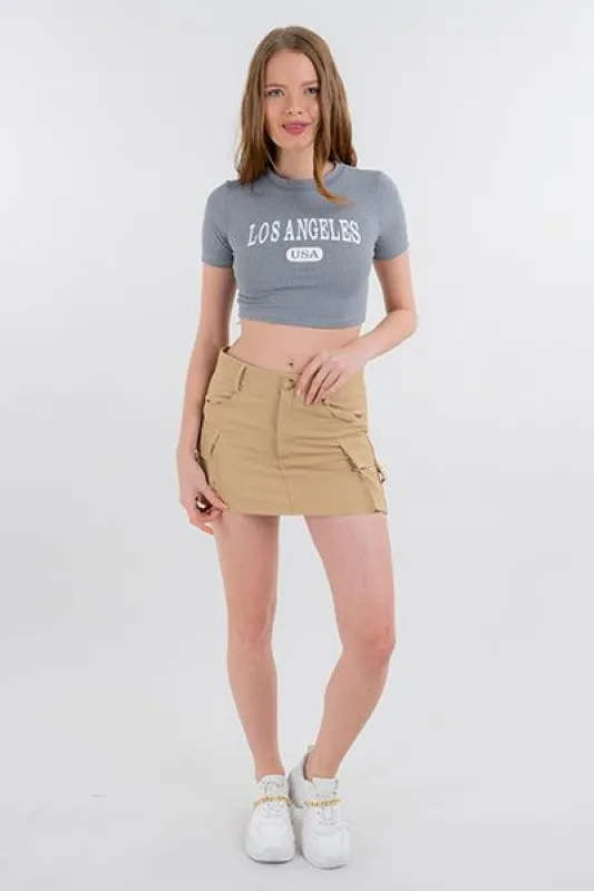 Mini Falda Detalle Bolsas Cargo sold by Shasa