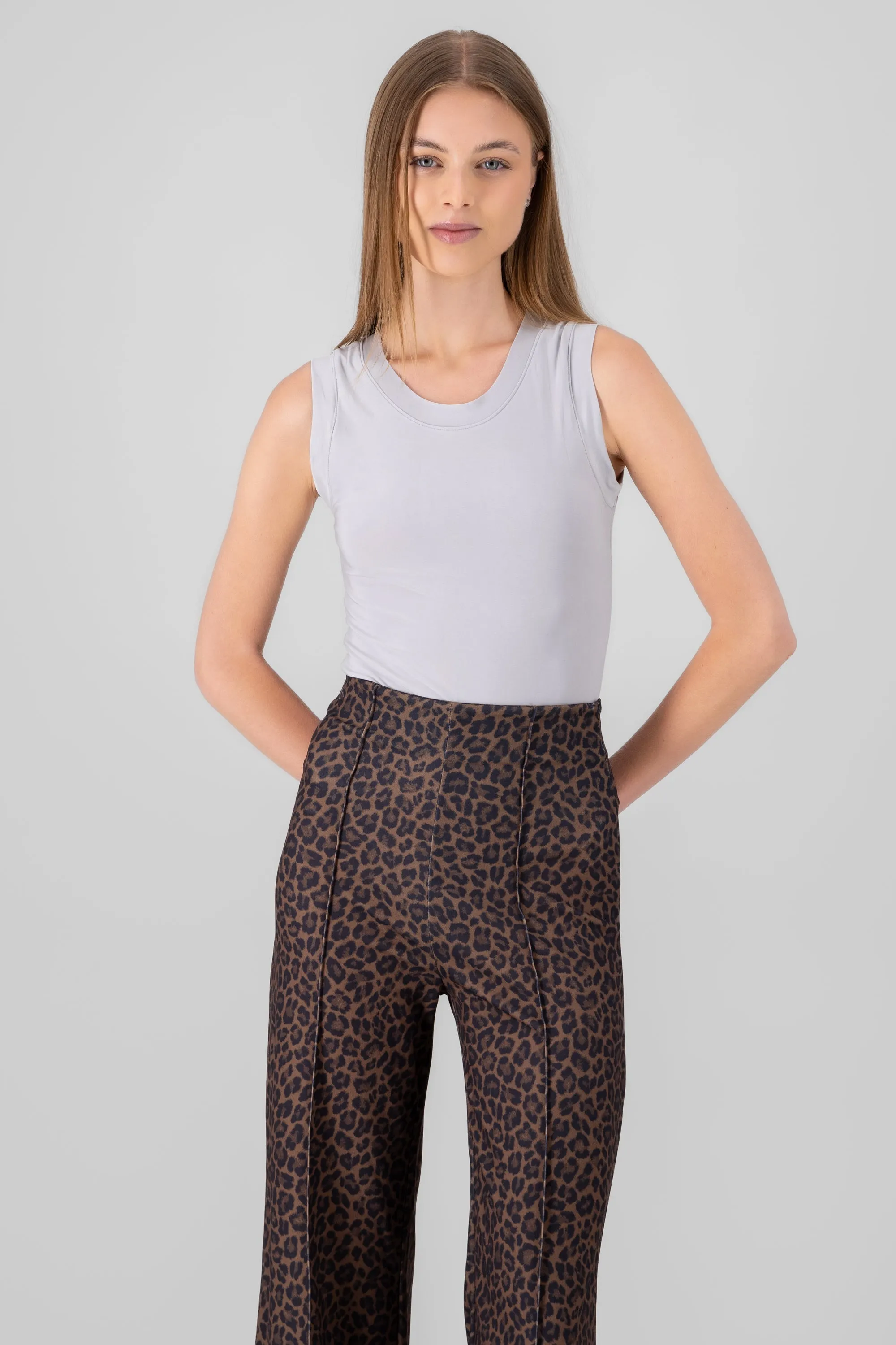 Bodysuit liso sin manga sold by Shasa