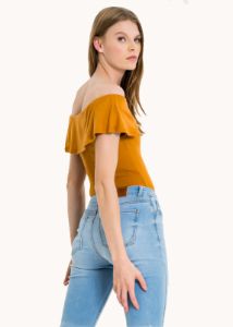 Bodysuit olanes hombro descubierto sold by Shasa