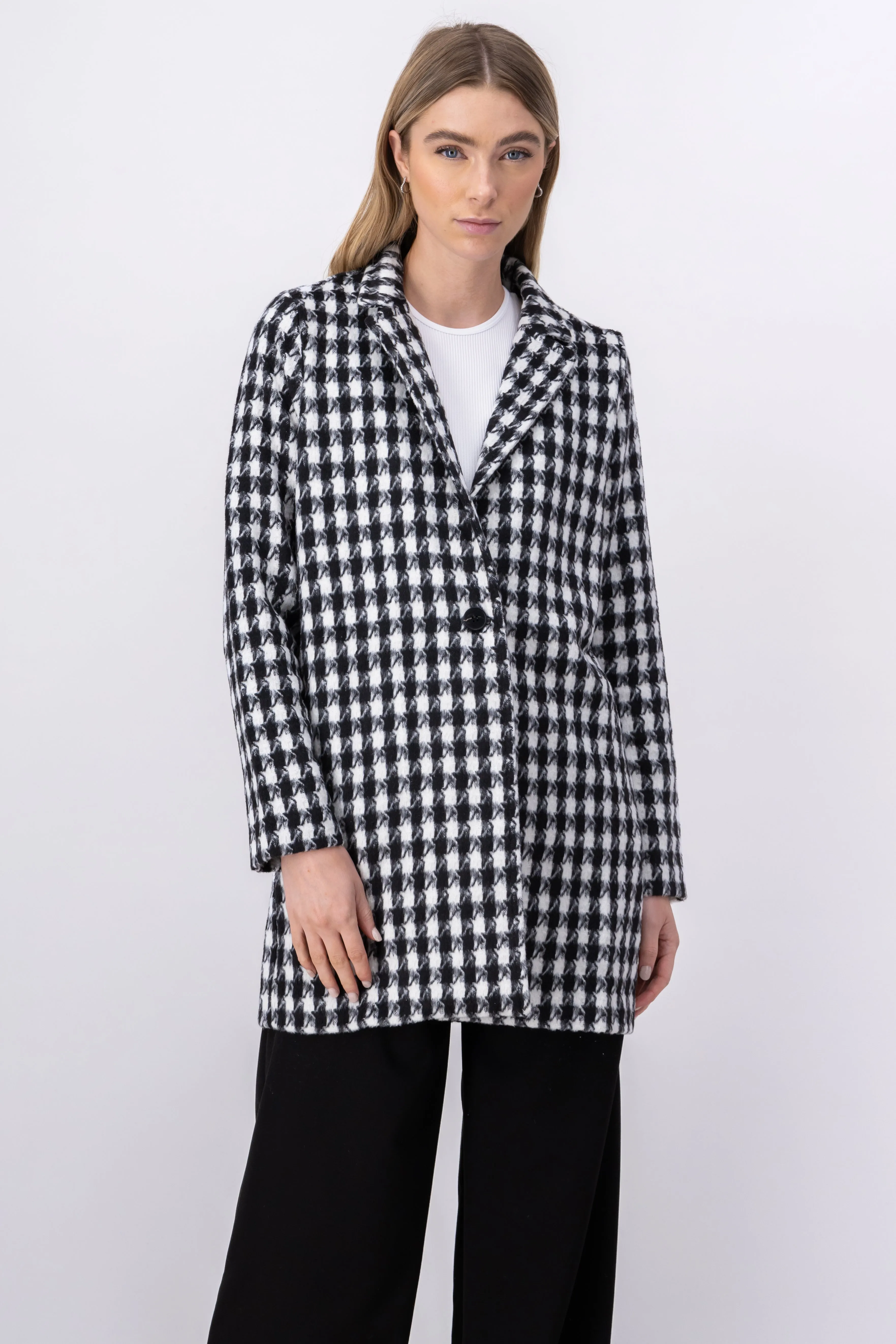 Abrigo largo pata de gallo botón sold by Shasa product image thumbnail 2