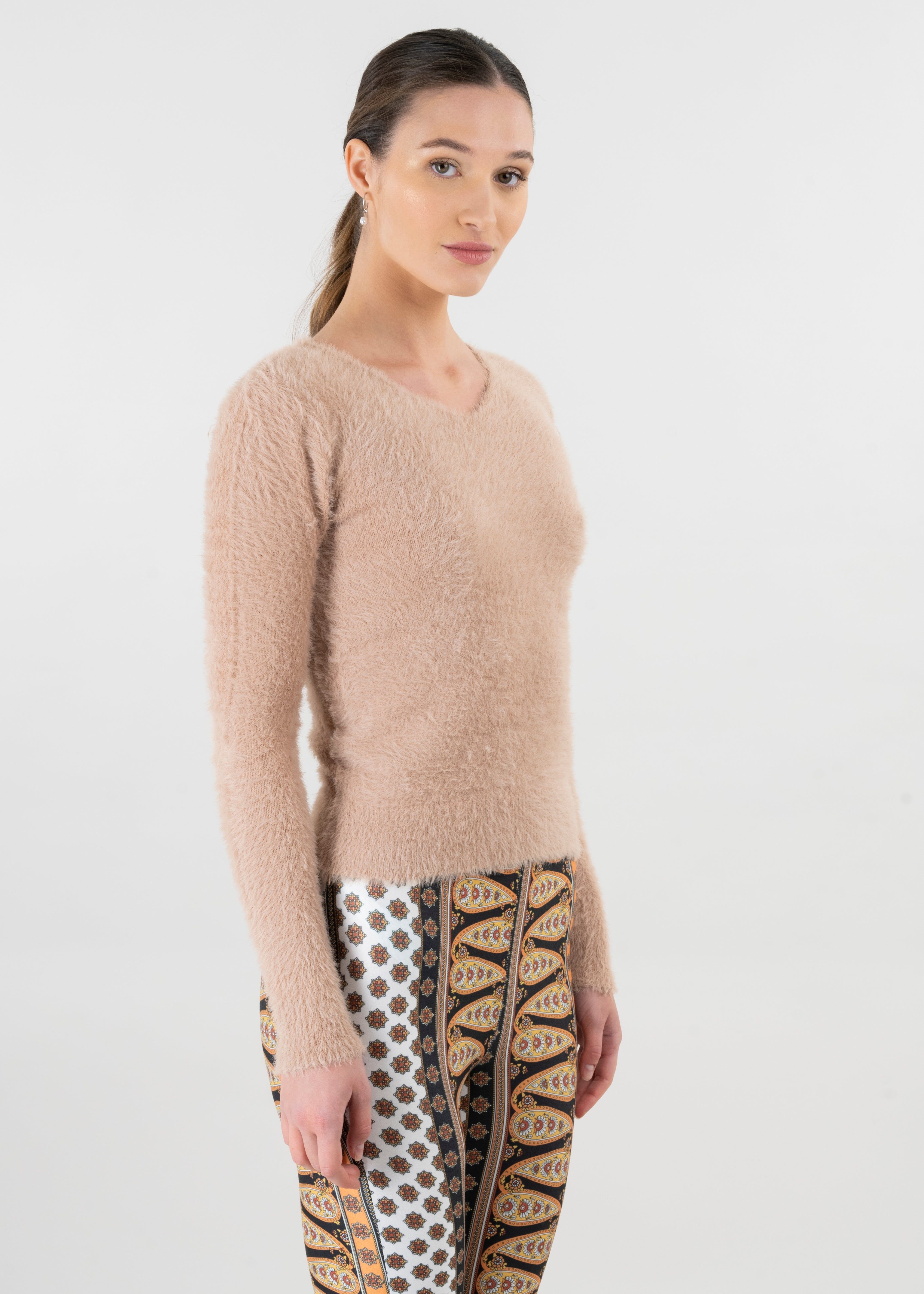 Suéter cuello v peluche sold by Shasa product image thumbnail 3