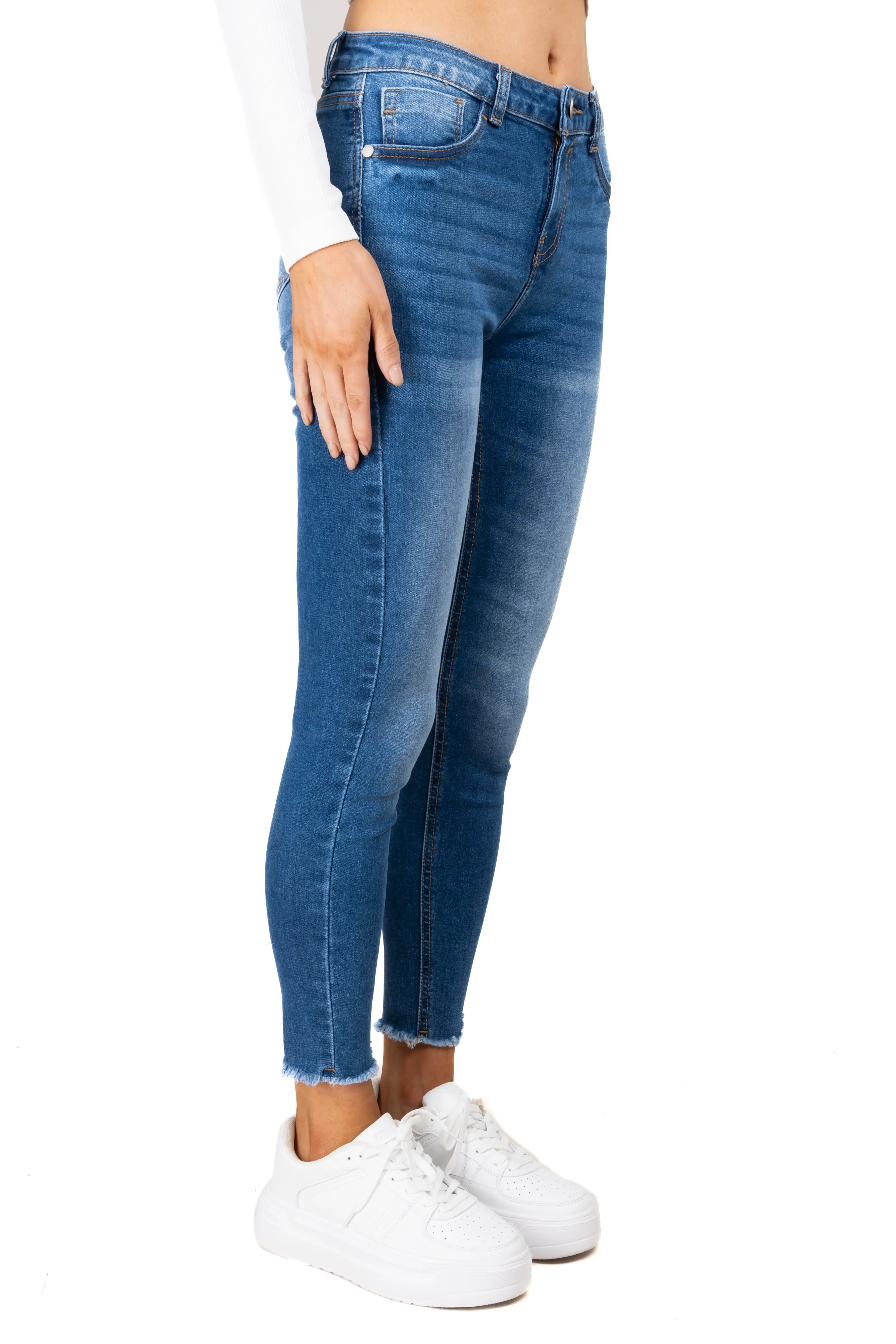 Jeans skinny efecto deslavado sold by Shasa product image thumbnail 3