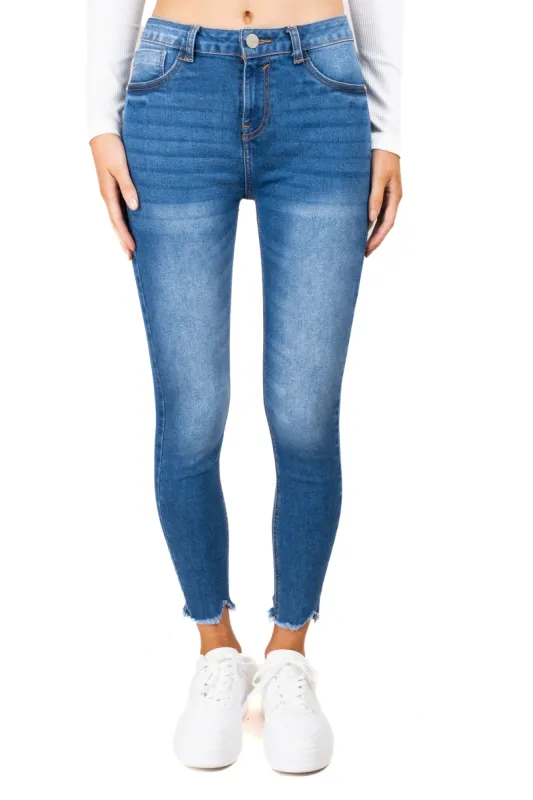 Jeans skinny efecto deslavado sold by Shasa
