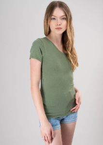 Playera manga corta escote v liso sold by Shasa