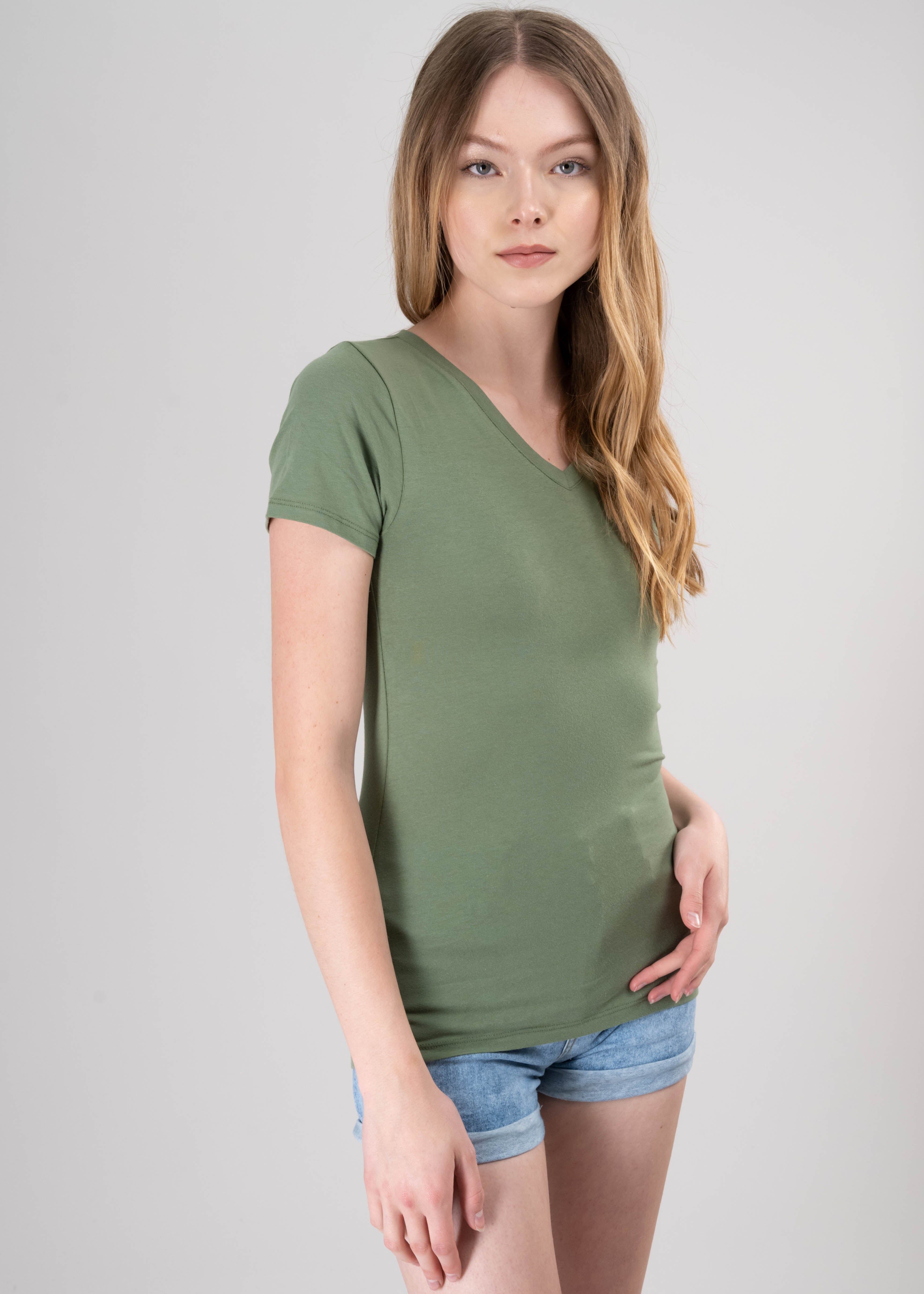 Playera manga corta escote v liso sold by Shasa