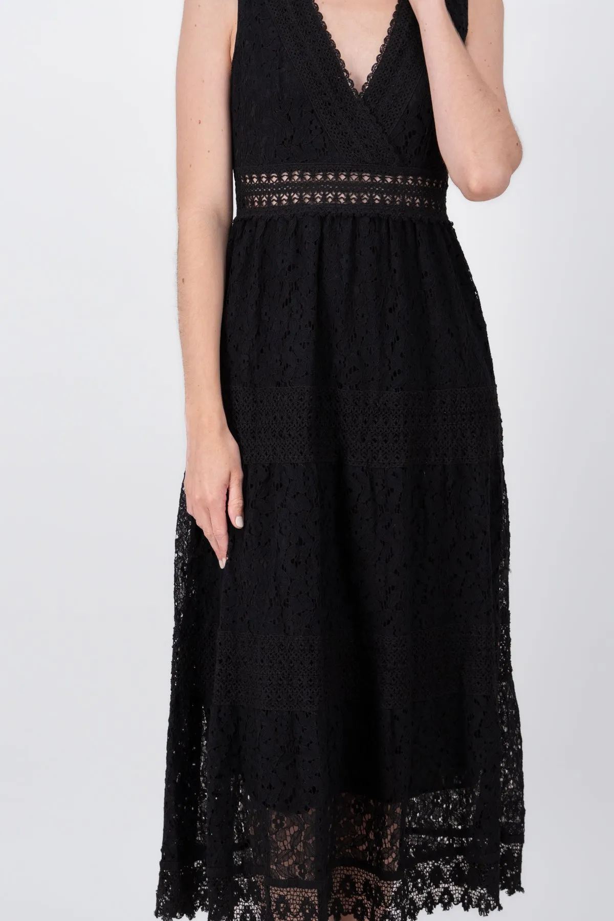 Vestido maxi encaje escote en V Hypsters sold by Shasa product image thumbnail 5