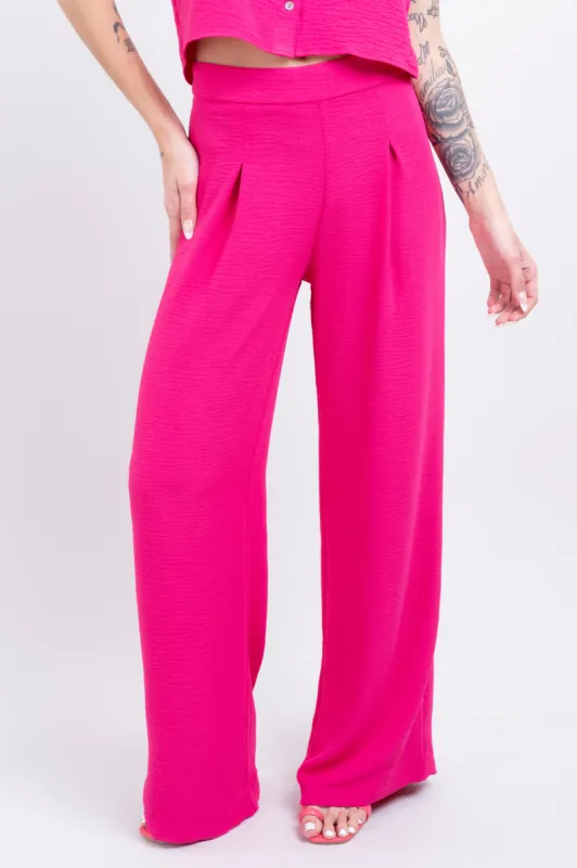 Pantalón fluido pinzas textura sold by Shasa