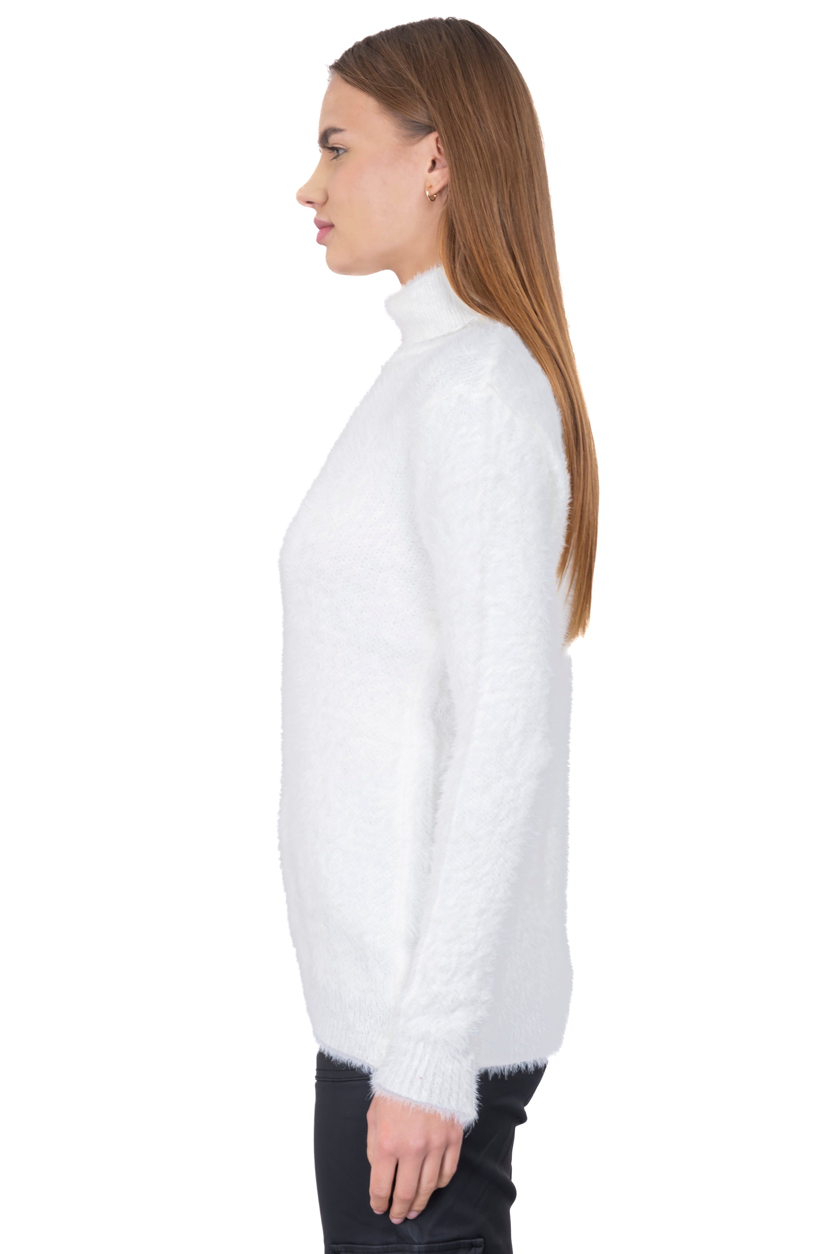 Suéter peluche cuello alto sold by Shasa product image thumbnail 3