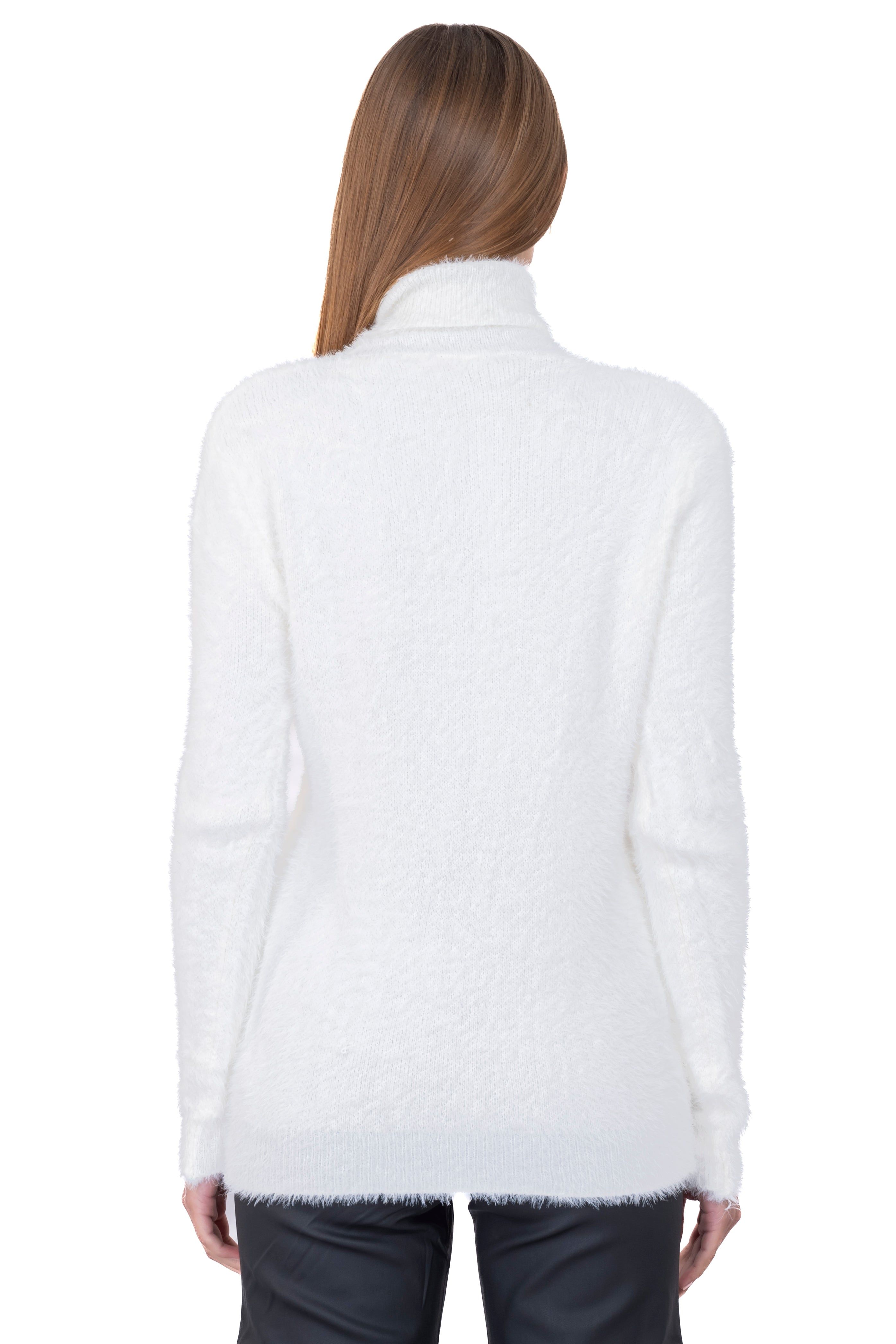 Suéter peluche cuello alto sold by Shasa product image thumbnail 4