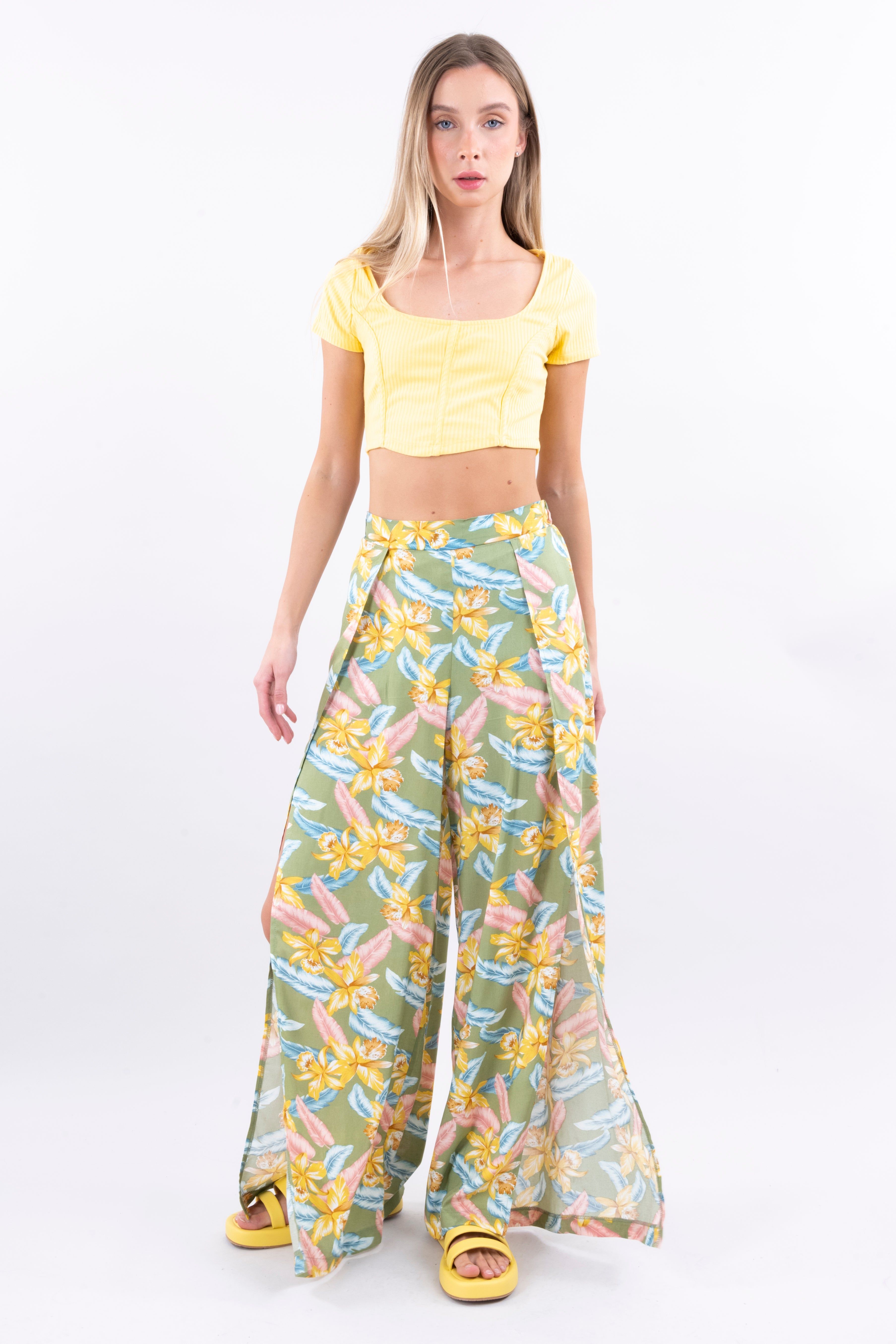 Pantalón wide leg abertura tropical sold by Shasa product image thumbnail 2