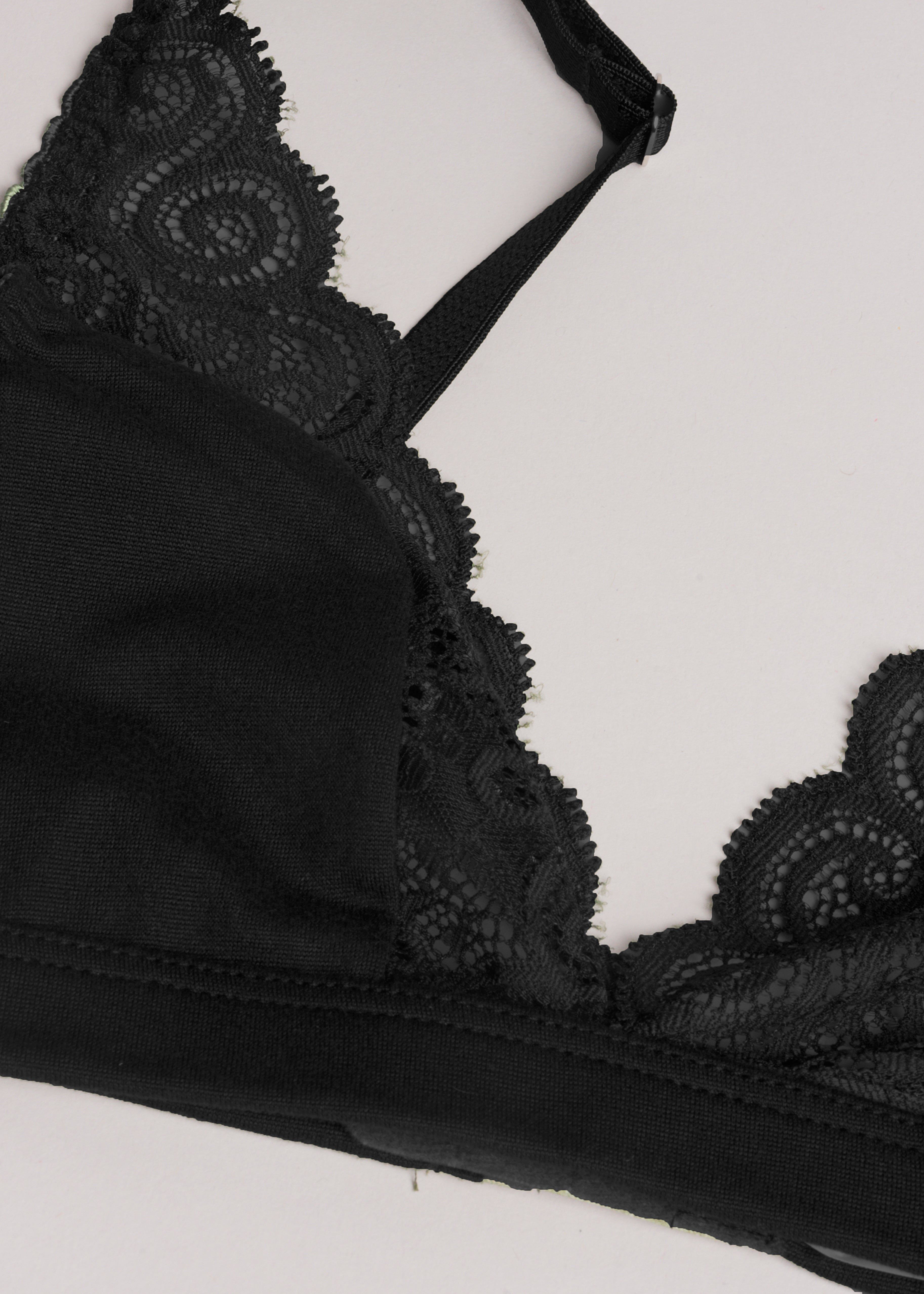 Bralette velvet encaje sold by Shasa product image thumbnail 3