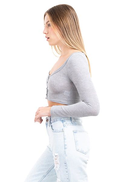 Top crop acanalado botones sold by Shasa product image thumbnail 3