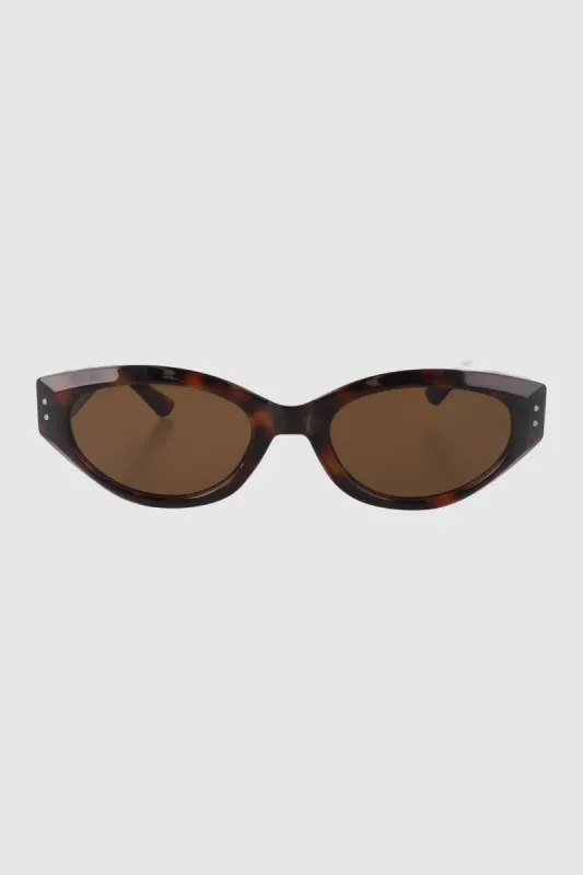 Lentes cateye ovalados sold by Shasa