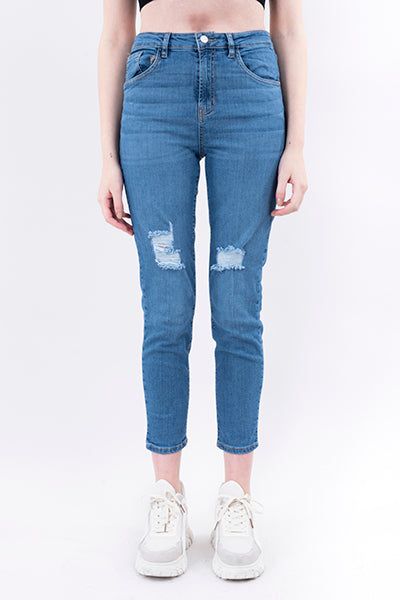 Jeans skinny destrucciones frontales sold by Shasa