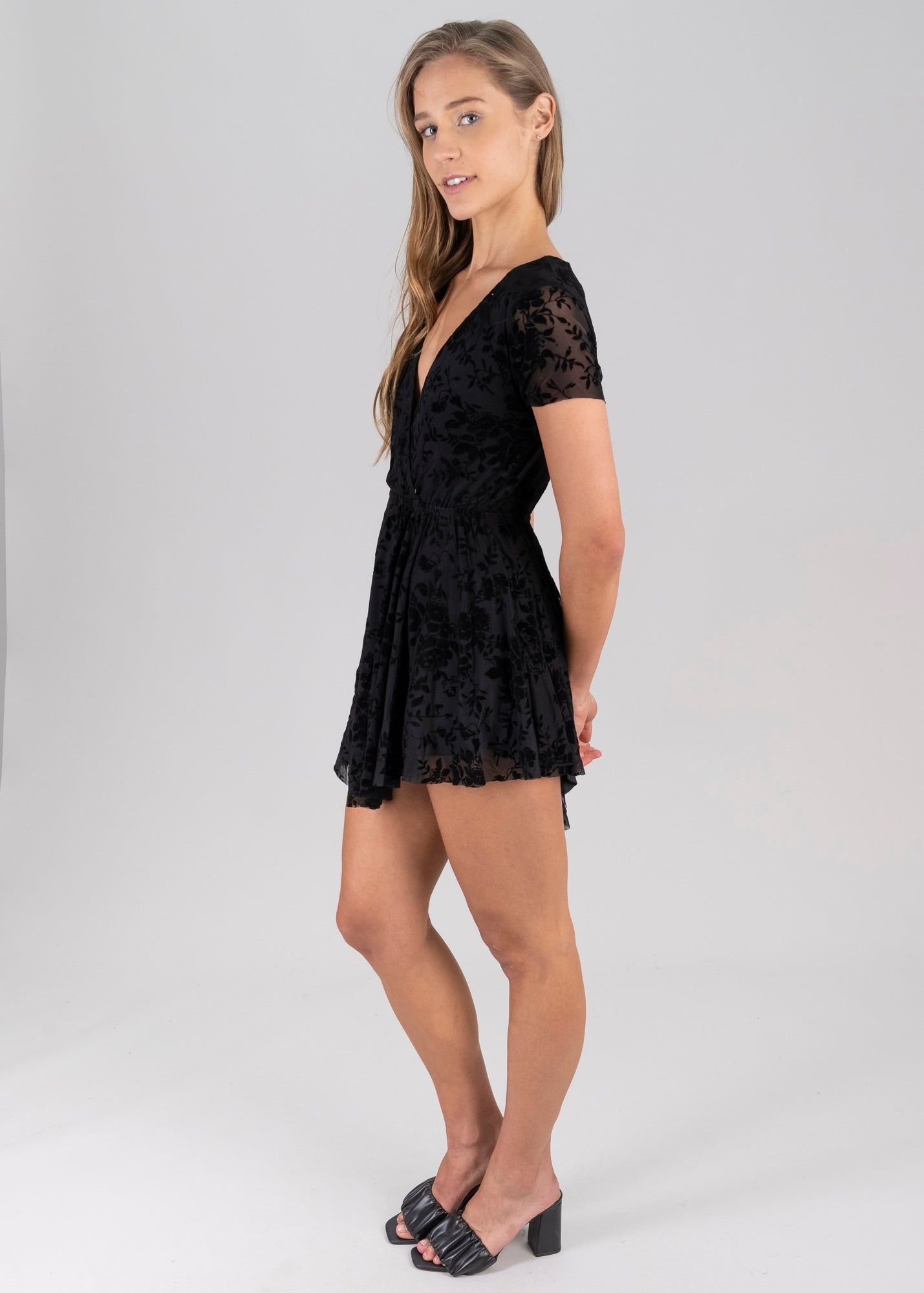 Vestido mini mesh flores flock sold by Shasa product image thumbnail 3