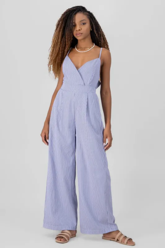 Jumpsuit escote v tirantes sold by Shasa