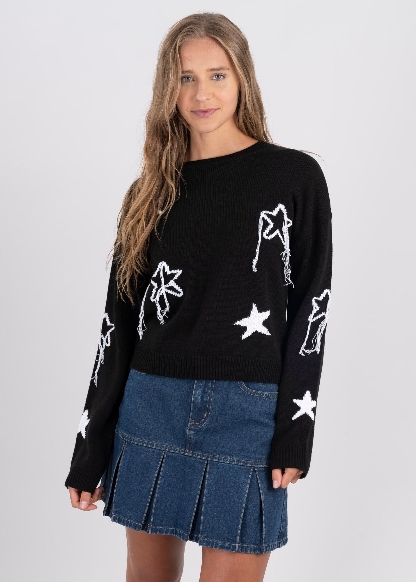 Suéter estrellas hilos cuello redondo sold by Shasa product image thumbnail 2