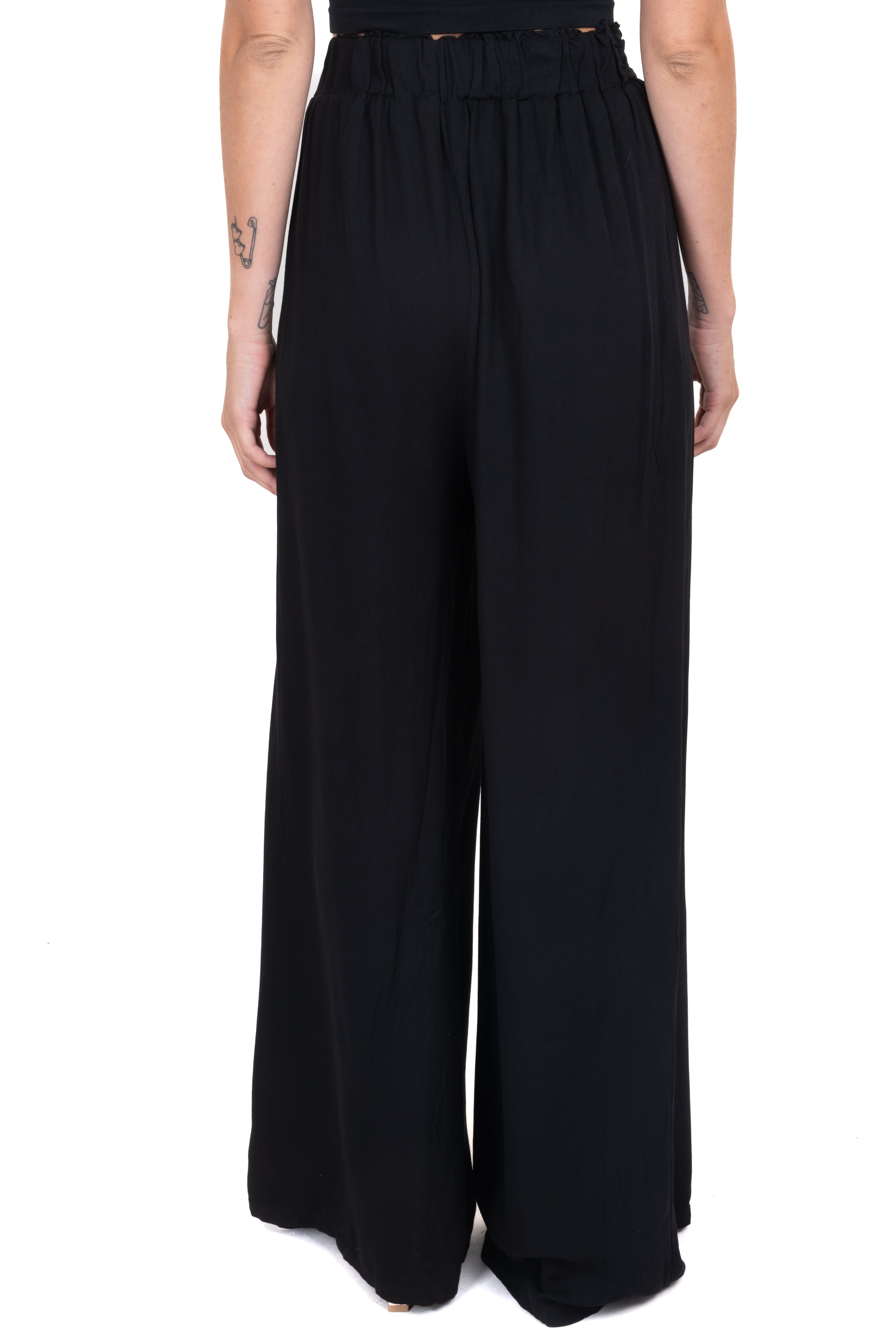 Pantalón wide leg cinturón sold by Shasa product image thumbnail 4