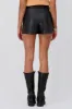 Short Con Bolsillos Y Botón En Pretina Efecto Piel sold by Shasa