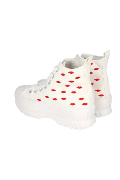 Tenis canvas suela track besos sold by Shasa product image thumbnail 3