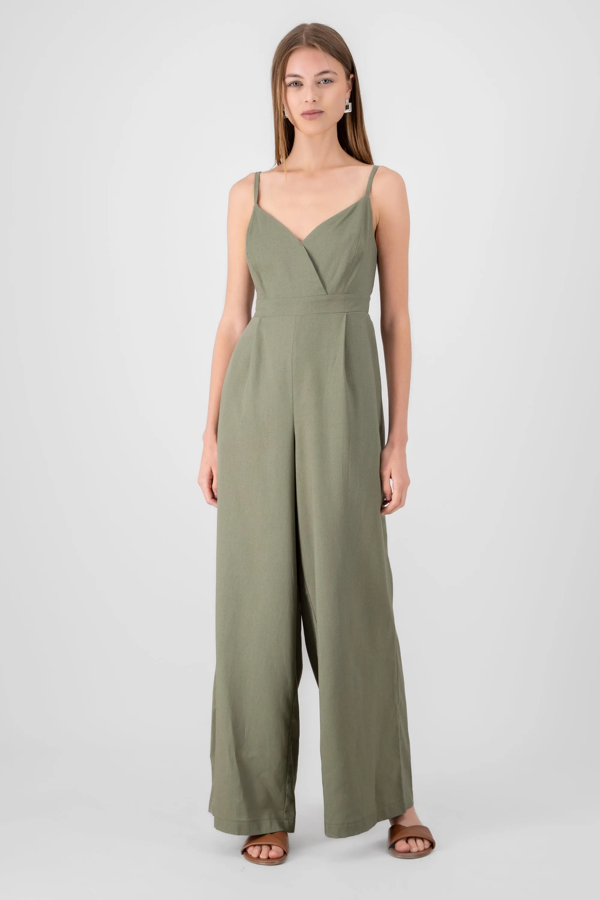 Jumpsuit tirantes escote v sold by Shasa