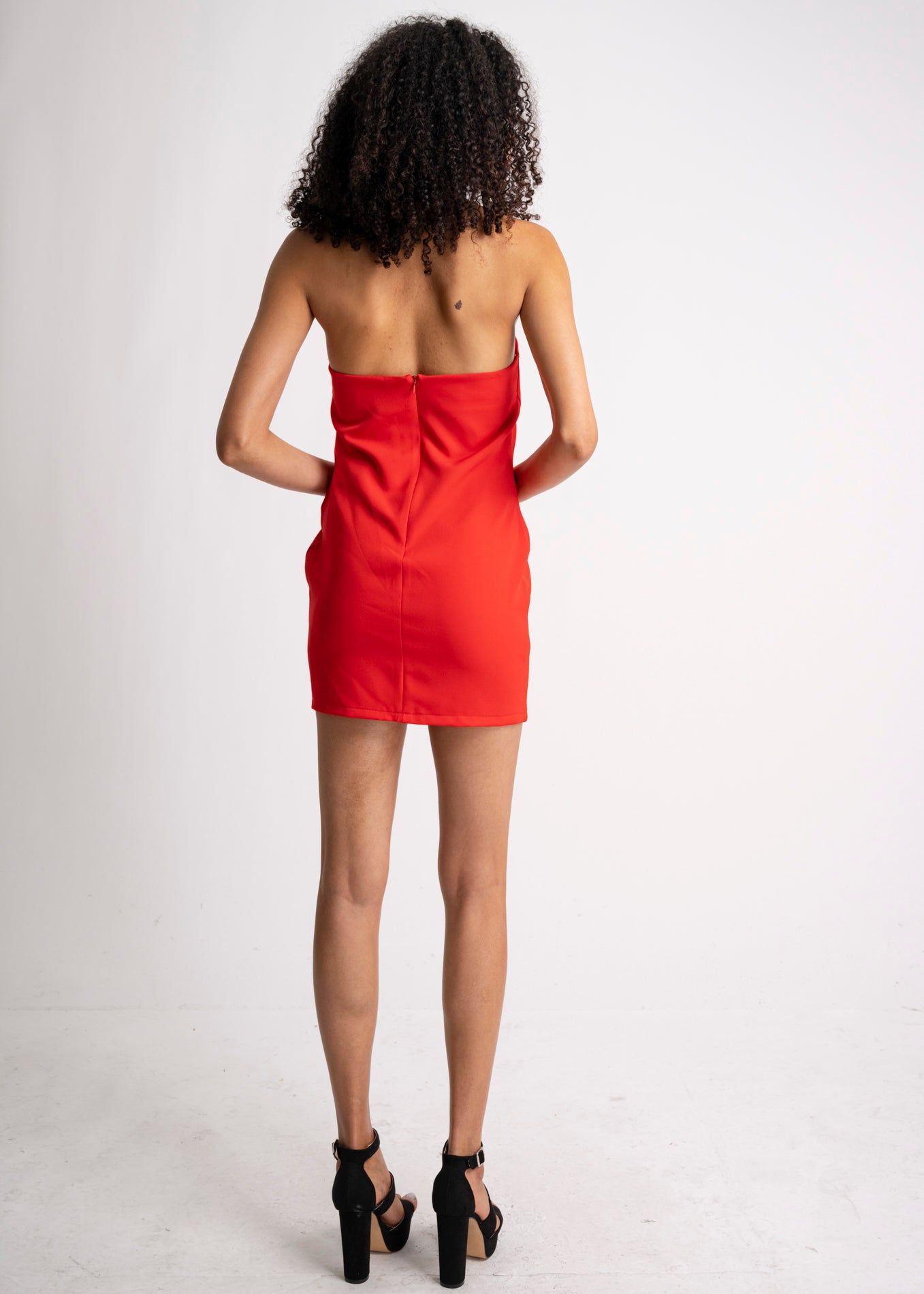 Vestido mini halter espalda media sold by Shasa product image thumbnail 4