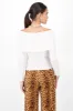 Sueter off shoulder manga larga tejido sold by Shasa