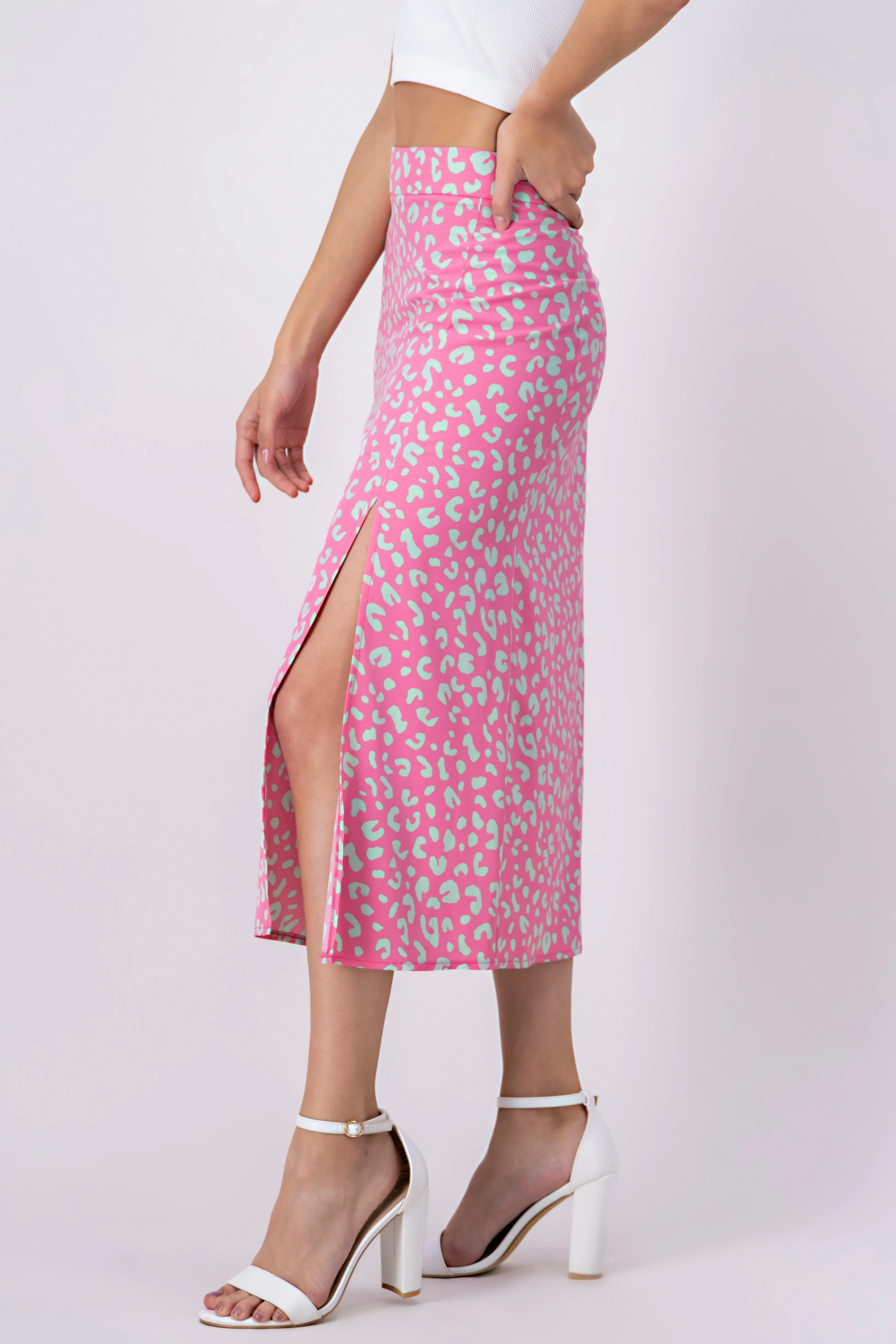 Falda midi estampada detalle abertura sold by Shasa product image thumbnail 3