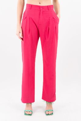 Pantalón sastre pinzas sold by Shasa