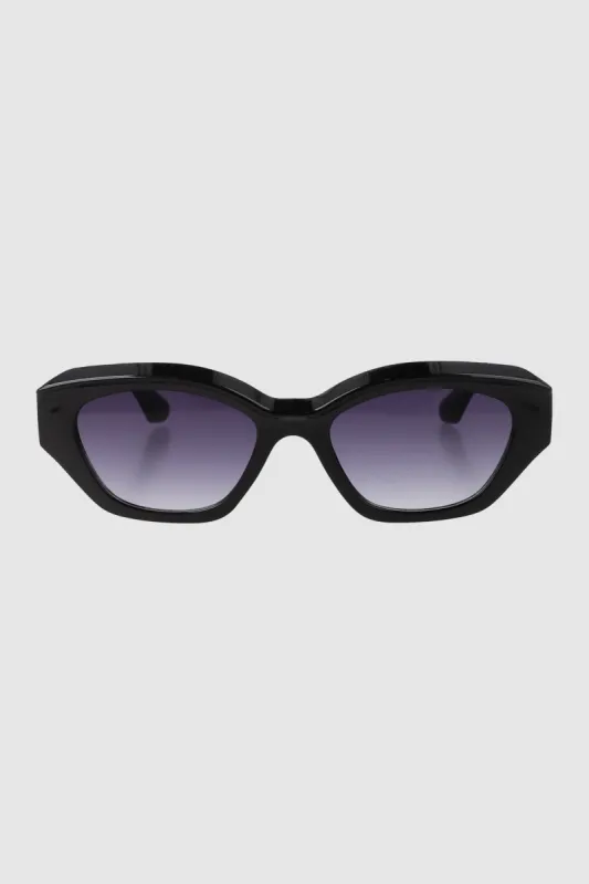 Lentes alargados cateye sold by Shasa