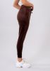 Jogger ajustado velvet sold by Shasa