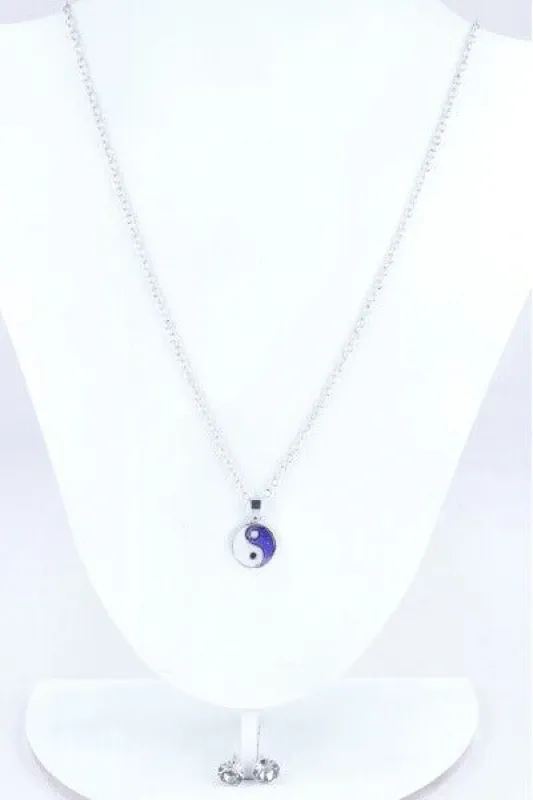 Collar Ying Yang Humor sold by Shasa