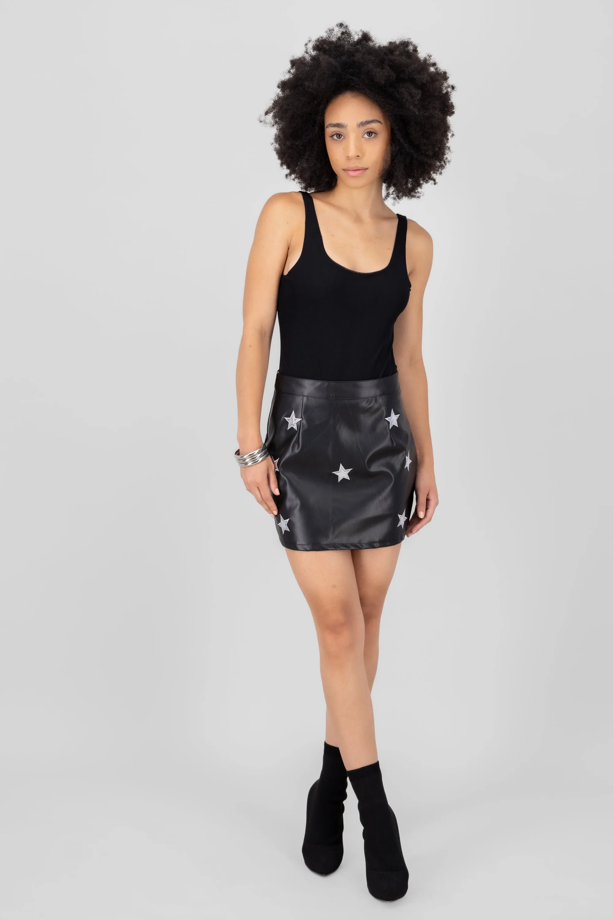 Falda estrellas efecto piel sold by Shasa