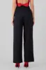 Pantalon amplio detalle pinza sold by Shasa