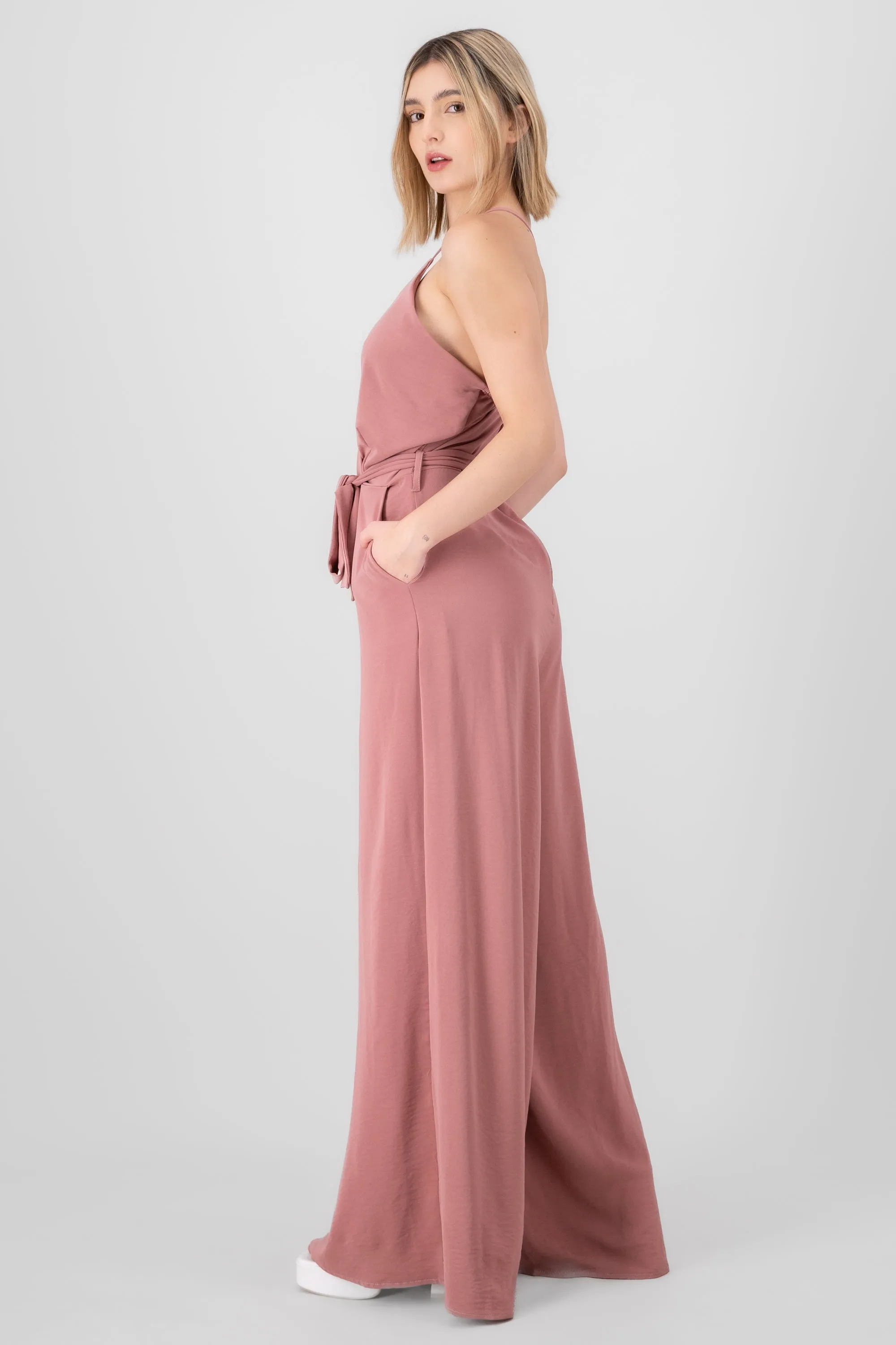 Jumpsuit escote en V con tirante delgado Hypsters sold by Shasa product image thumbnail 3