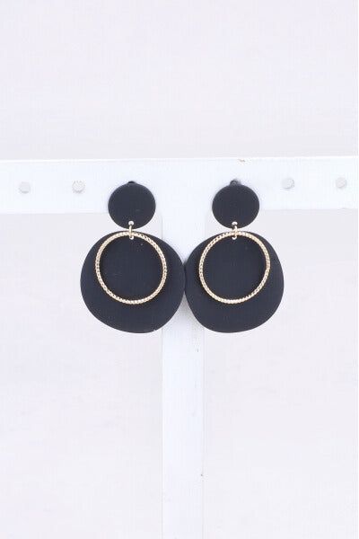 Aretes Largos Círculo Mate sold by Shasa