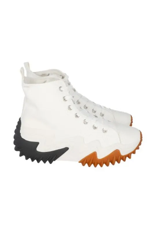 Tenis bota suela chunky sold by Shasa