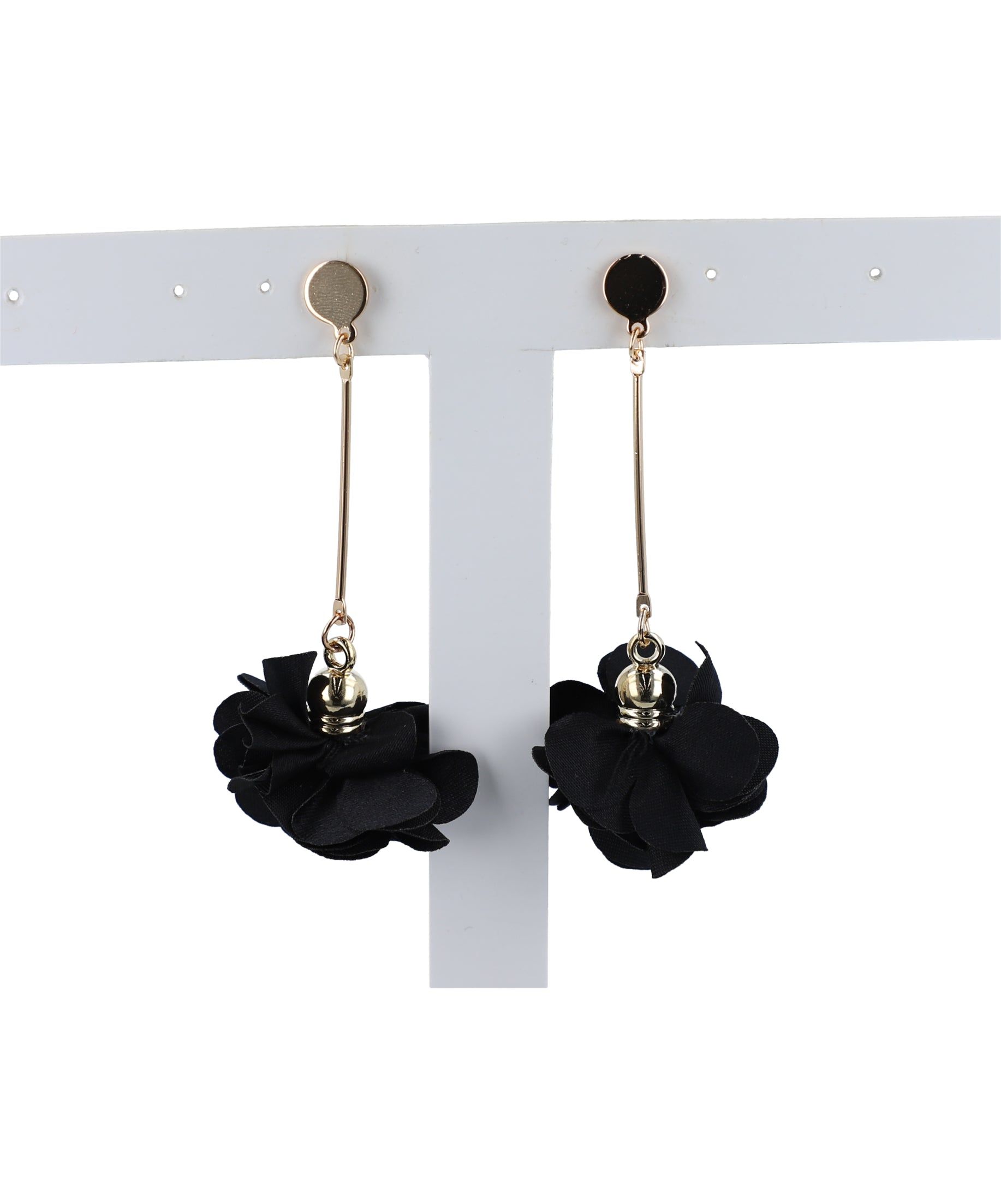 Aretes Flor Tela sold by Shasa