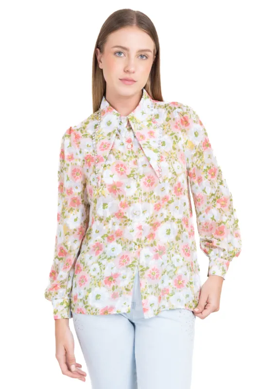 Camisa flores  cuello solapa brillos sold by Shasa