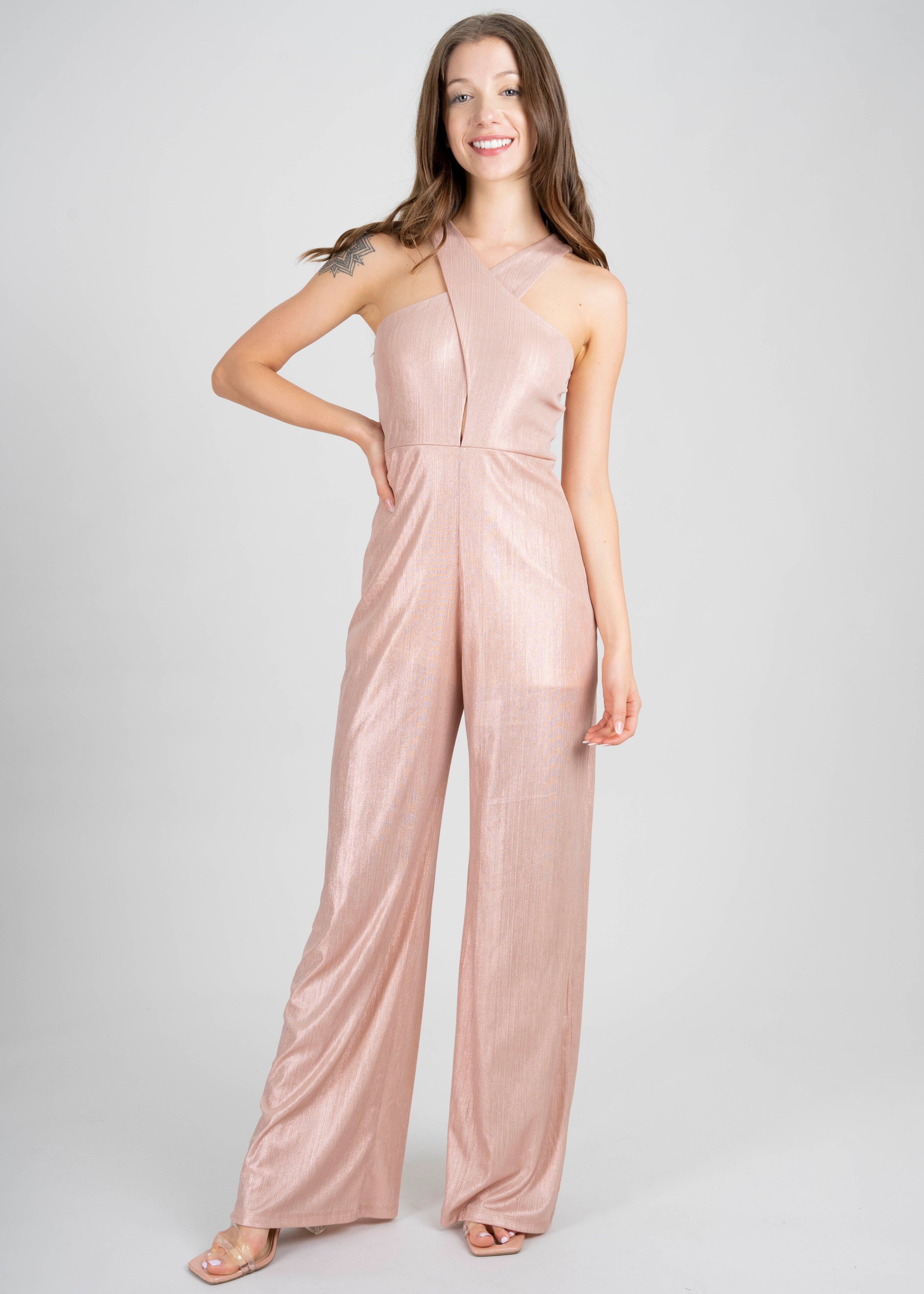 Mono largo satín escote cruzado sold by Shasa