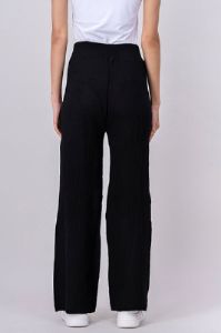 Pantalón Fluido Tejido Suave sold by Shasa
