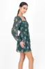 Vestido flores manga larga sold by Shasa