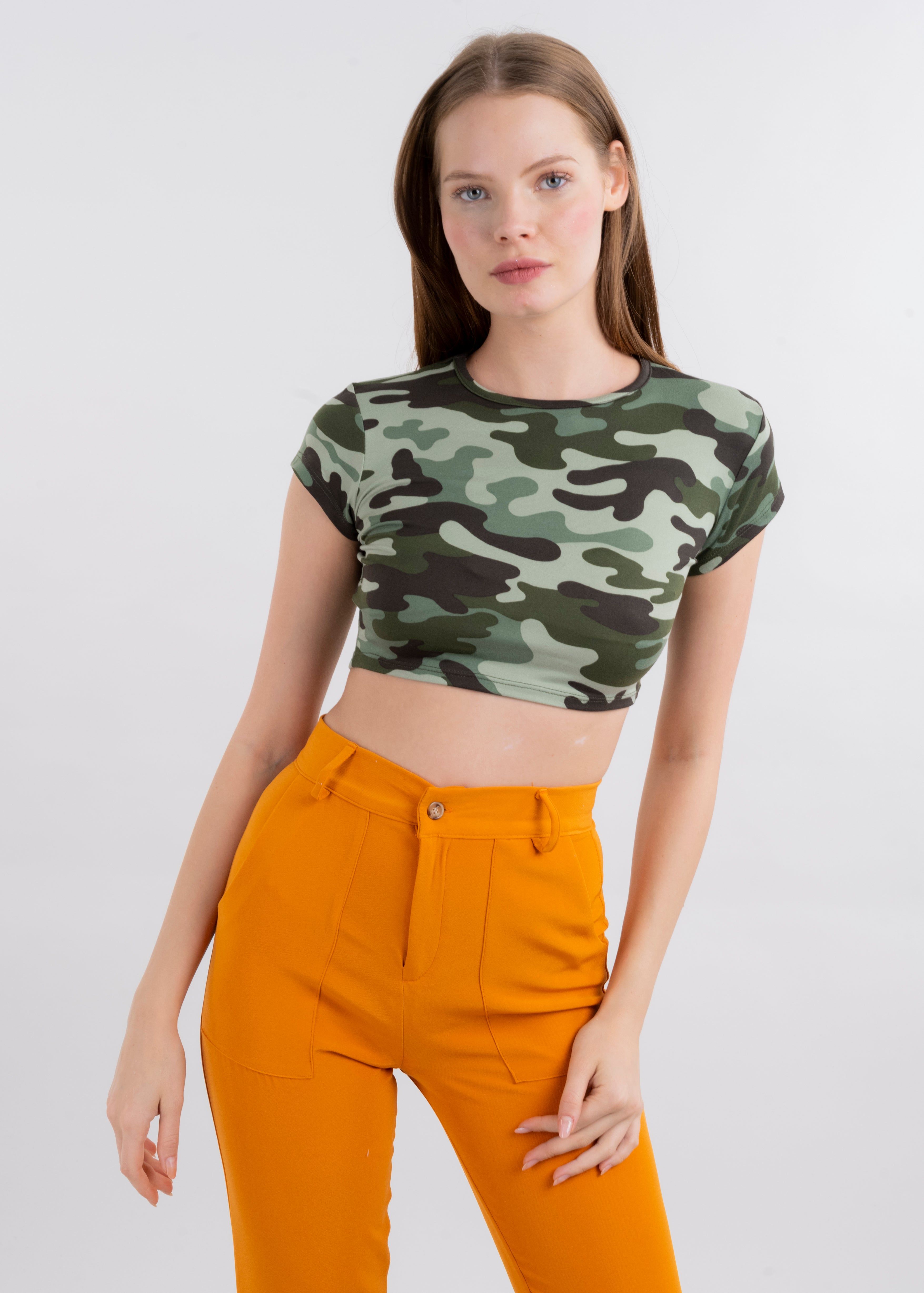 Top crop estampado camuflaje sold by Shasa product image thumbnail 2