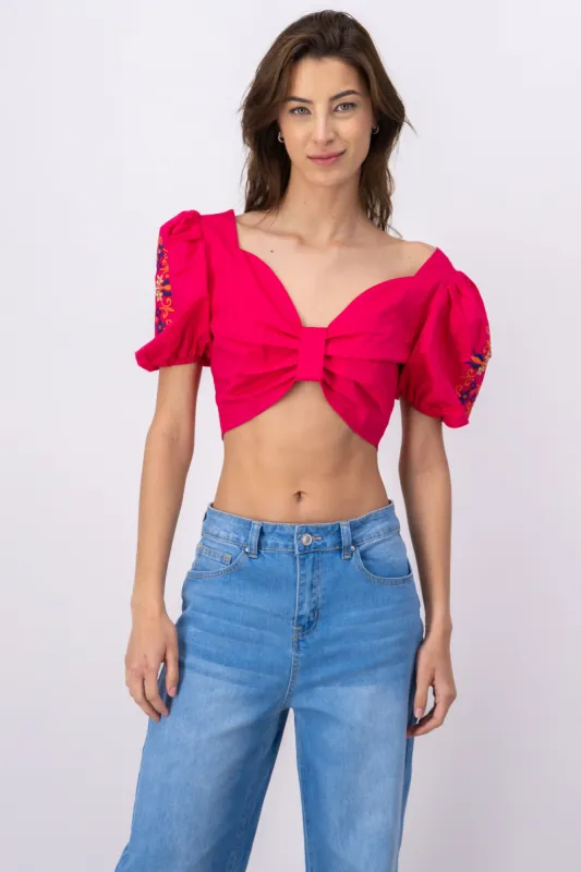 Top mangas abullonadas detalle bordado sold by Shasa