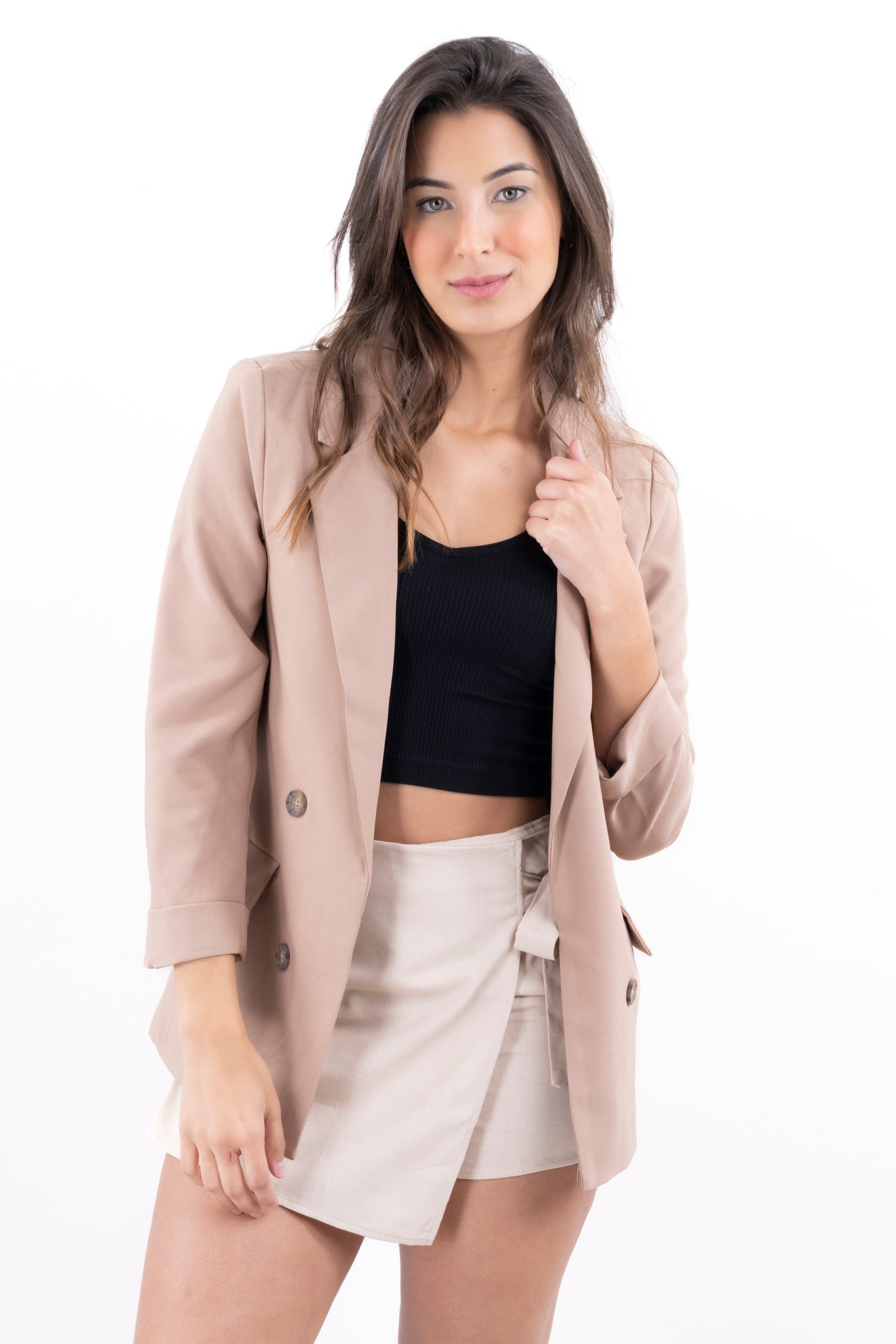 Saco botones bolsillo solapa sold by Shasa